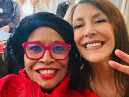 Howz everybody's weekend going? Kicked mine off with @elizabethwarren  @nship95 @leslielovespockets AND @peggyflanagan THE NEXT SENATOR FROM THE  GREAT STATE OF MINNESOTA! LFG