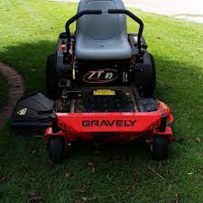 As dan has already noted 16.06.2012 · gravely zt 42 vs toro timecutter ss4260 need some experienced expert advise on the quality and durability of these two zero turn mowers. Best Gravely Z T 42 Kholer 24 Hp Brand New Still For Sale In Griffin Georgia For 2021