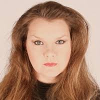 Robin Hoskins's Instagram, Twitter & Facebook