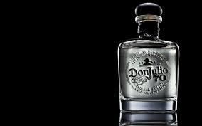 Hablamos con enrique de colsa, master distiller en la primavera, la destilería de tequila don julio en atotonilco y el creador de don julio 70, para. Reconocen A Diageo Y Don Julio 70 Lideres Mexicanos