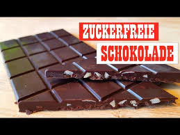 Heiße weiße schokolade enthält im gegensatz zu dunkler heißer schokolade keine kakaomasse. Low Carb Schokolade Zuckerfrei Rezept Schokolade Ohne Zucker Selber Machen Youtube