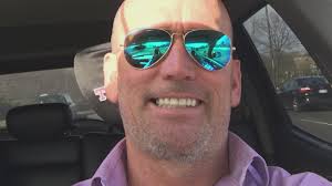 Derek Allred's Instagram, Twitter & Facebook