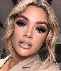 Jess Elder's Instagram, Twitter & Facebook