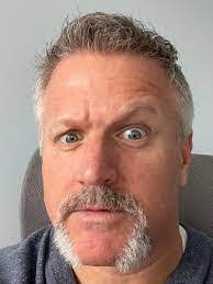 Kelly Michalak's Instagram, Twitter & Facebook