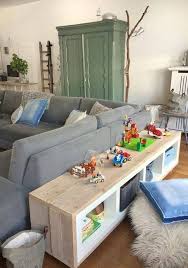 Jeder Kennt Wohl Die Kallax Schranke Von Ikea Nachstehend 9 Fantastische Ideen Zum Selbermachen Mit Den Kallax Schr Home Living Room Home Home Decor Bedroom