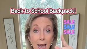 Amazon.com: LOVEVOOK Mochila para computadora portátil para mujer, mochilas  de viaje, bolsa antirrobo, bolsa de mochila, bolsas de computadora con USB,  impermeable, Beige Blanco-Gris Rosa, Moderno : Electrónica