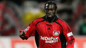 Zuletzt ab 1999 als erster geschäftsführer der fußball gmbh, die vom tsv bayer 04 leverkusen ausgegliedert wurde. Ex Bayer Manager Calmund Kai Havertz Wird Zum Fc Bayern Wechseln Sportbuzzer De