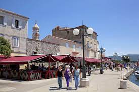Krk stadt jetzt alle infos zu krk stadt beim testsieger holidaycheck finden sehenswürdigkeiten klima & wetter reiseangebote reiseforum und vieles mehr. Stadt Krk Informationen Und Fotogallerie Insel Krk Aurea