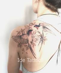 Ever Cute Flying Birds And Flower Tattoos On Shoulder For Women Flower Tattoo Shoulder Bird Tattoos For Women Shoulder Tattoos For Women