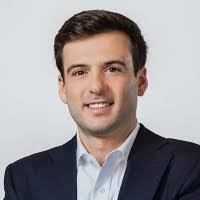 Wade Lin's Instagram, Twitter & Facebook