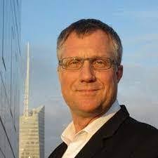 Richard Mente's Instagram, Twitter & Facebook