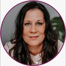 Kathy Pardee's Instagram, Twitter & Facebook