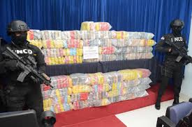 Dncd Decomisa 368 Paquetes De Drogas En La Romana La Exitosa Radio Monumental 100 3 Fm