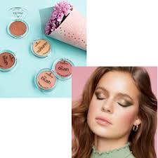 essence cosmetics Only The Best For You Gift Set 2022, 8-Piece Make Up  Beauty Set with Eyeshadow Palette, Mascara, Juicy Bomb Lip Gloss, Cosmetics  for Eyes, Lips and Face : Amazon.de: Beauty