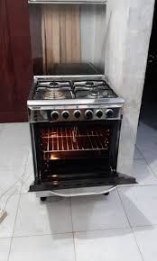 Beko freestanding gas cooker kompor oven fsg62000gs (free ongkir) rp5.126.000 beko fsgt62111gxl free standing cooker gas, 60 cm. Murah Banget Kompor Freestanding Plus Oven Delizia By Ariston Kitchen Appliances Di Carousell