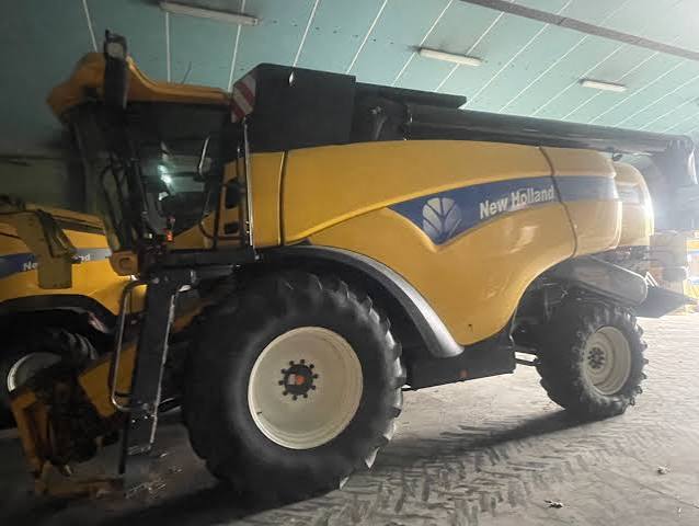 Salford CX8050 Combine