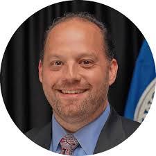 Lucas Hitt's Instagram, Twitter & Facebook