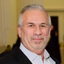 Dan Parise's Instagram, Twitter & Facebook