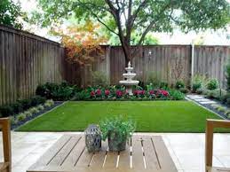 55 Beautiful Minimalist Backyard Landscaping Design Ideas On A Budget Https Freshoom C Large Backyard Landscaping Small Backyard Gardens Beautiful Backyards