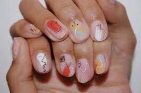 These Abstract Nails Are Taking Over Social Media Picasso Nails Minimalist Nails Gel Nail Art