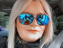 Avril's Travels (2025)