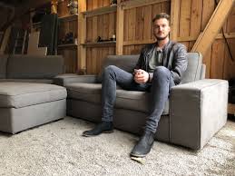 The ikea knislinge is an affordable, comfortable sofa that offers you good back and neck support. Ikea In Kassel Lebenslanges Ruckgaberecht Gilt Nicht Mehr Fur Couch Kassel