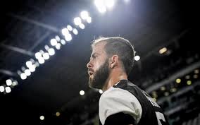 We have already missed out on donnerumma due to allegri's sentimental preference for szcezesny, we can't afford to miss out on locatelli as well just to bring an old boy back. Fc Barcelona Sign Miralem Pjanic