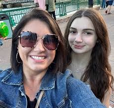 Aimee Ridgway's Instagram, Twitter & Facebook