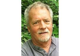 Kelvin Dennis's Instagram, Twitter & Facebook