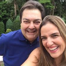 Luciana cardoso e faustão o casal possui dois filhos, joão guilherme e rodrigo. Faustao Idade Luciana Cardoso Comemora Aniversario Do Marido