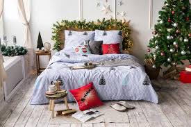 Check spelling or type a new query. Festive Christmas Bedroom Decor Ideas To Wake Up With A Jolly Mood