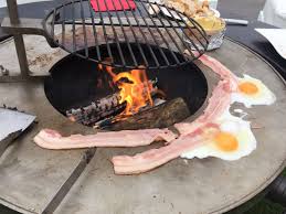 Les canisses, le goulet picture: Cuisine Au Feu De Bois Les Astuces Pour Un Barbecue Reussi