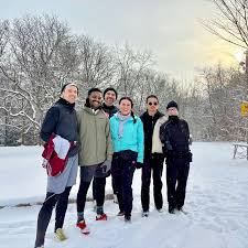 Runners, we do it in the snow ❄️ Beautiful Saturday morning run