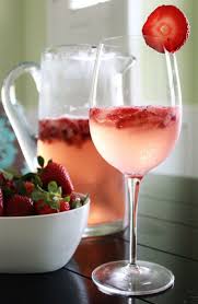 6 Wine Cocktails To Spice Up Your Evening White Wine Spritzer Spritzer Recipes Wine Spritzer