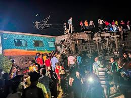 India passenger train derailment leaves ...