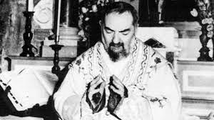 10 inspirujących myśli ojca pio dla osób pogrążonych w cierpieniu. Nieznane Spotkanie Jana Pawla Ii Z Ojcem Pio Vatican News