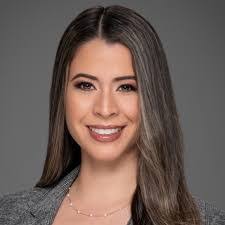 Lorraine Velez's Instagram, Twitter & Facebook