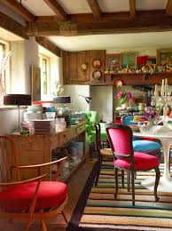 The furniture of america hayworth traditional tufted dining chair. Look We Love Traditional Table Plus Modern Chairs Apartment Therapy