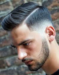 Coiffure homme visage long : Coupe Homme Degrade La Coiffure Tendance De 2020