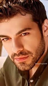 No existe frontera que me detenga para admirar tanta belleza 💞💞  #Gokberkyildirim #CemreArda #ZeyHal #RuzgarliTepe #Gokcem