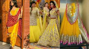 Haldi Ceremony Dress Ideas For Girls Yellow Dress Design For Haldi Girls Yellow Dress Yellow Dress Colourful Outfits