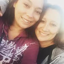 Dee Boren's Instagram, Twitter & Facebook