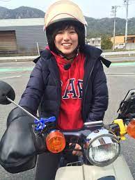 スーパーカブ女子 ってカワイイ オートバイ ride スクーターガール 女性向けバイク バイク 女子