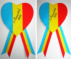 Trei Modele De Ecusoane Tricolore Pentru Ziua Națională A Romaniei Activități Preșcolare Crafturi Felicitări