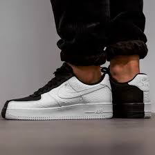 Nike Air Force 1 Premium 07 Split Black White 905345 Warrior Drive Etd Littercarry Carryheavyshit Guardianangel Par Nike Air Force Nike Usaf Girlfriend