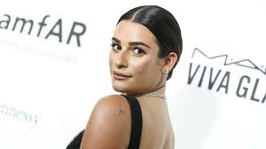 Lea Michele en petite tenue dans son lit (PHOTOS)