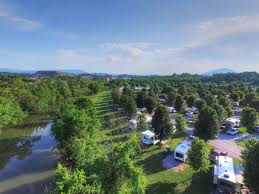 Deeded rv lots for sale in gatlinburg miles real estate services llc home sales. Local Pigeon Forge Attractions Sun Outdoors Pigeon Forge