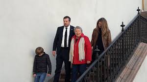 Trabajando para que las comunidades y territorios seamos parte del desarrollo. Rodolfo Carrasco Auf Twitter Ministro Sebastian Sichel En Familia Llega A Su Juramento El Nuevo Titular De Desarrollo Social Llego A La Moneda Junto A Su Madre Su Esposa E Hijo
