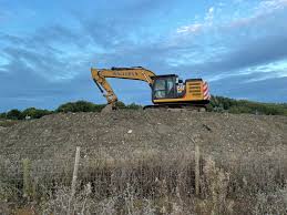 Lloyd Walters Industrial Services (@LloydServices)