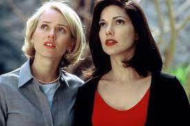 Starring:naomi watts, laura harring, justin theroux. Bild Zu Naomi Watts Mulholland Drive Bild Laura Harring Naomi Watts Filmstarts De